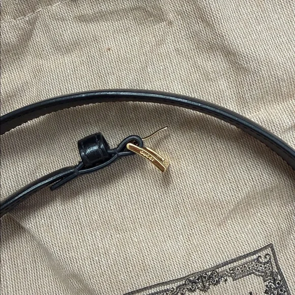 Gucci Black Leather horsbit Belt with Gold Buckle - Picture 4 of 6